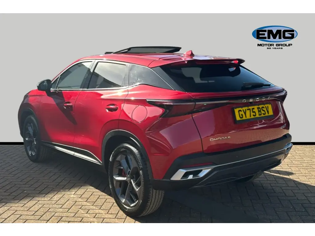 Image for 2025 OMODA 5 Noble Petrol at position 2