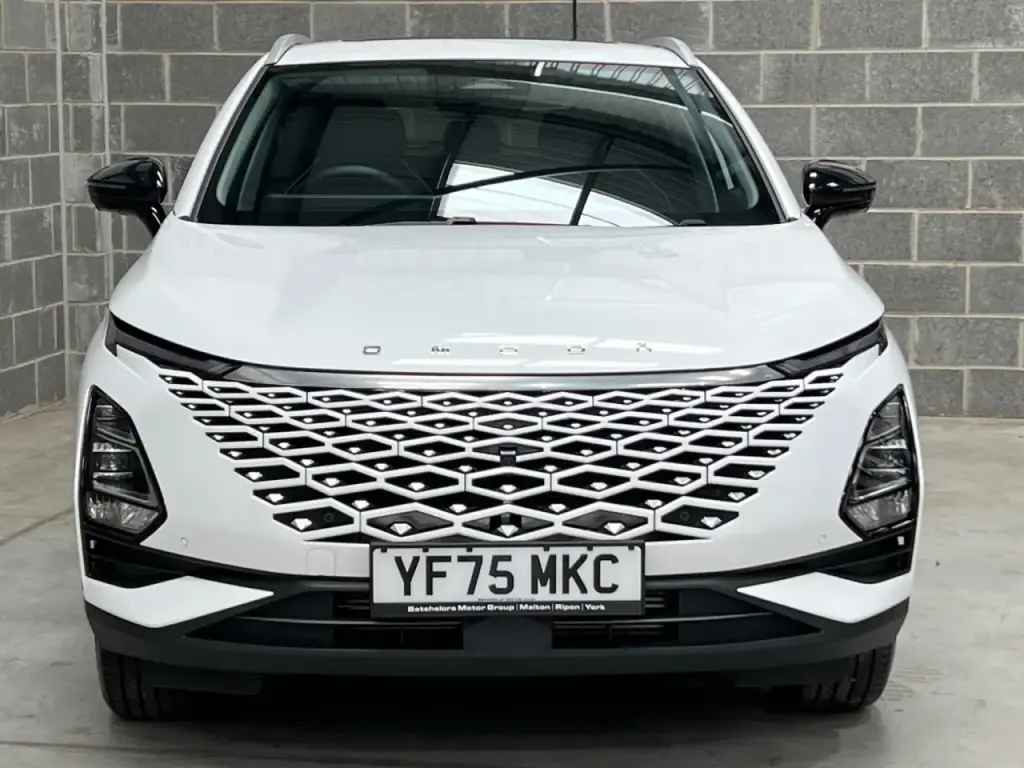 Image for 2025 OMODA 5 Noble Petrol at position 5