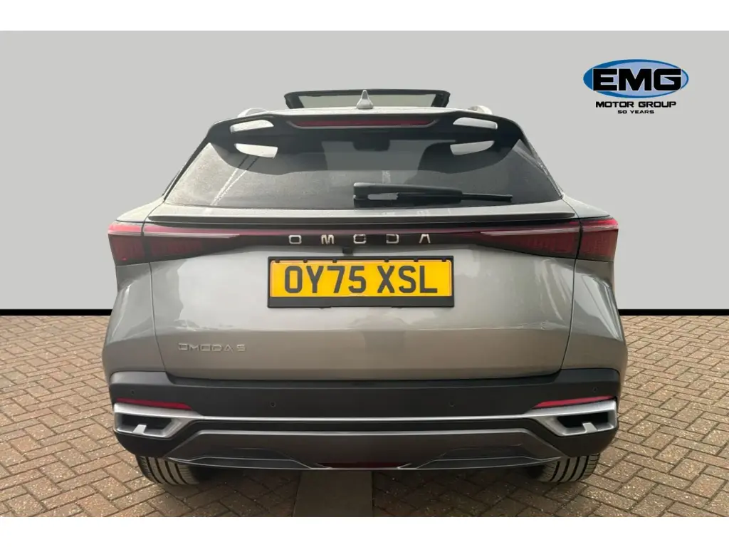 Image for 2025 OMODA 5 Noble Petrol at position 5