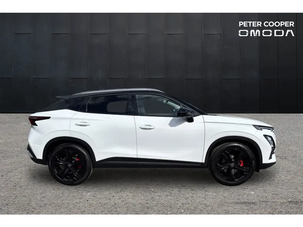 Image for 2025 OMODA 5 Noble Petrol at position 5