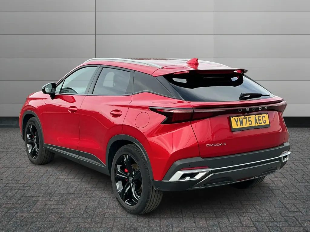 Image for 2025 OMODA 5 Noble Petrol at position 2