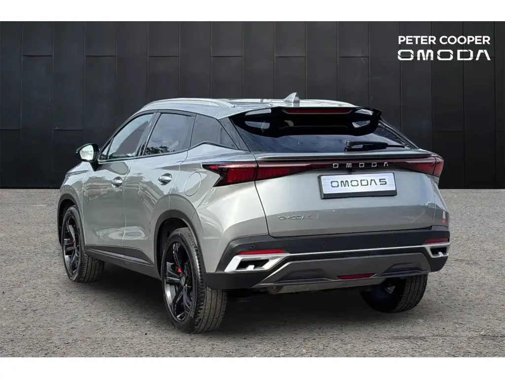Image for 2025 OMODA 5 Noble Petrol at position 2