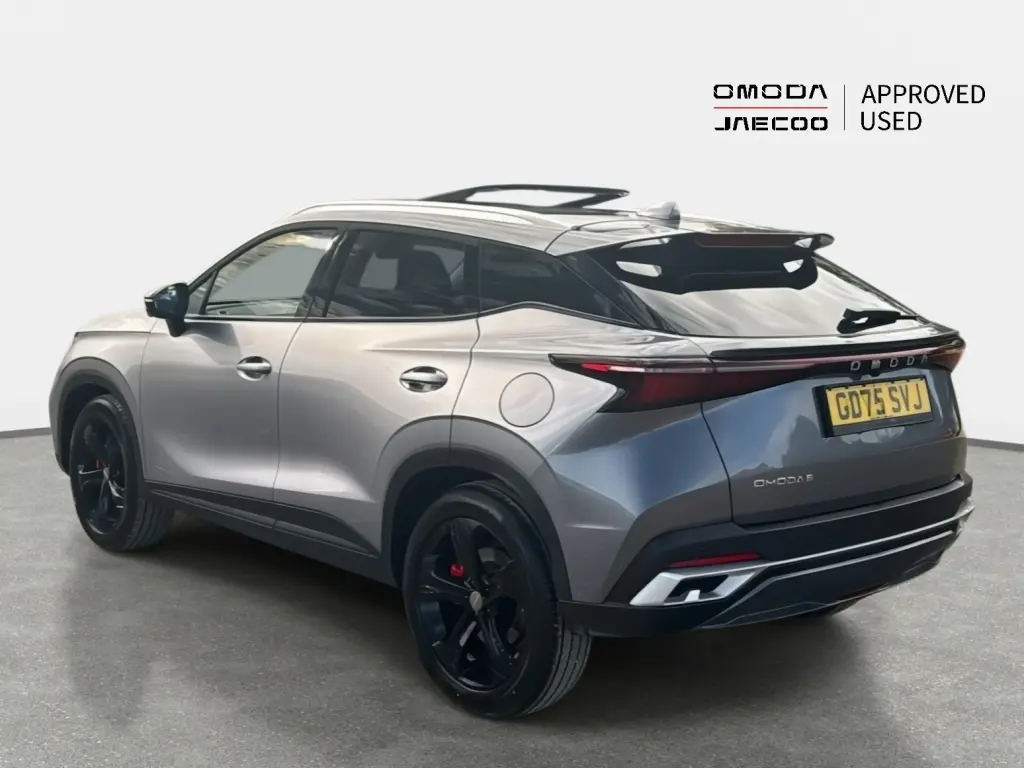 Image for 2025 OMODA 5 Noble Petrol at position 2