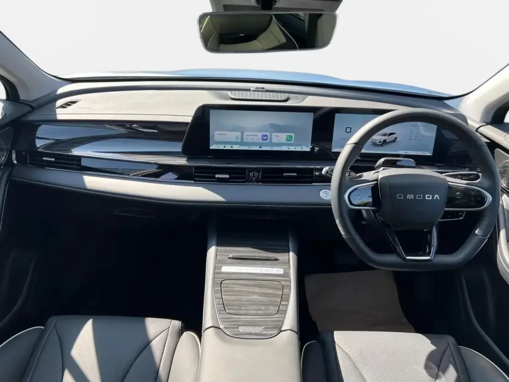 Image for 2025 OMODA 5 Noble Petrol at position 3