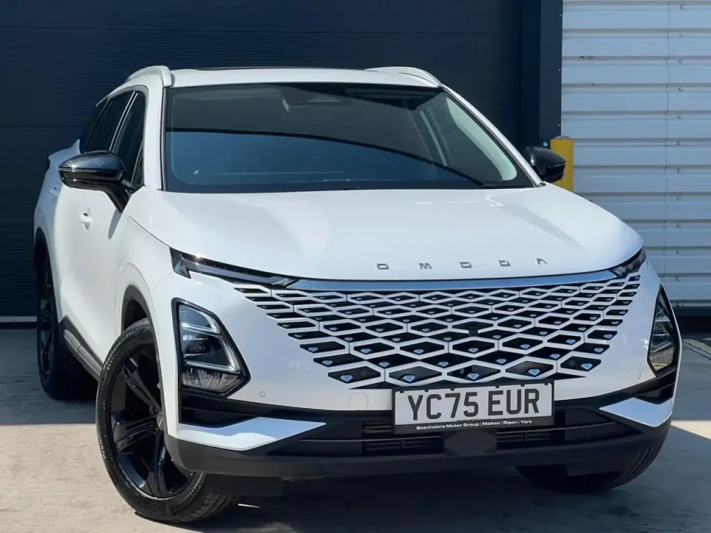 Image for 2025 OMODA 5 Noble Petrol