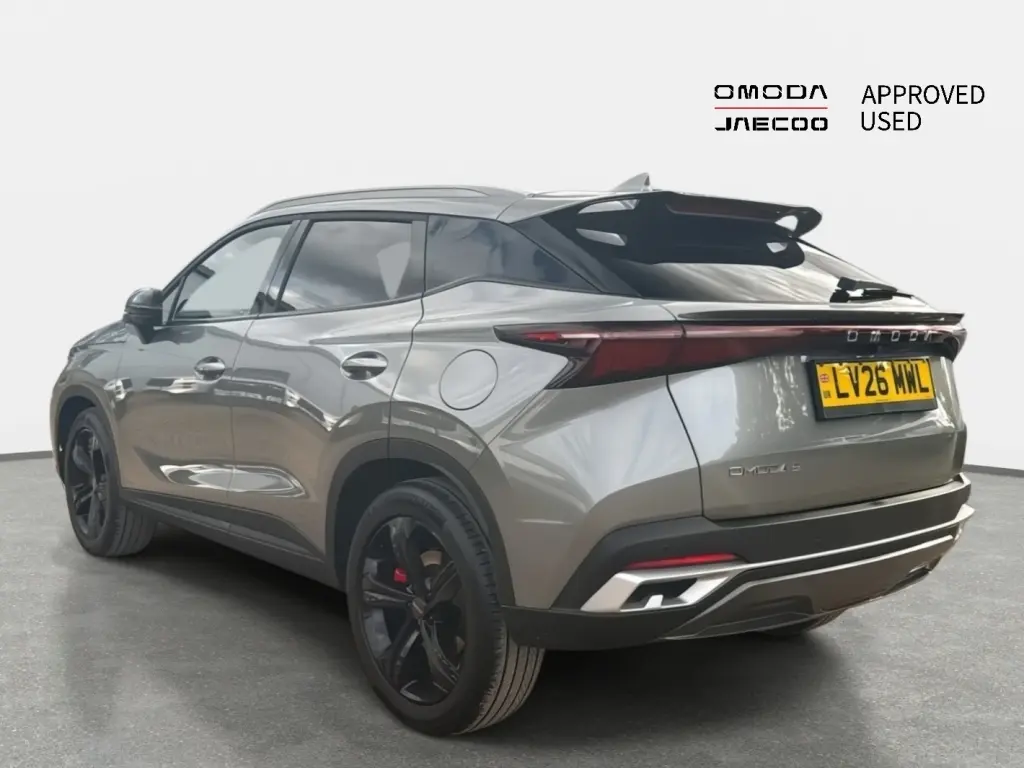 Image for 2026 OMODA 5 Noble Petrol at position 2
