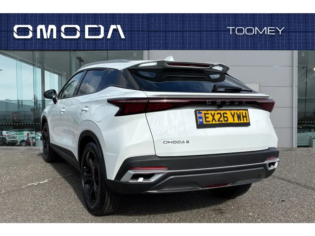 Image for 2026 OMODA 5 Noble Petrol at position 2