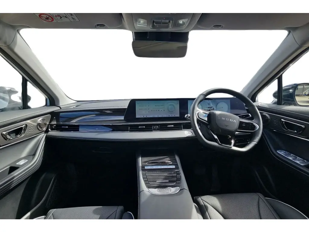 Image for 2026 OMODA 5 Noble Petrol at position 3