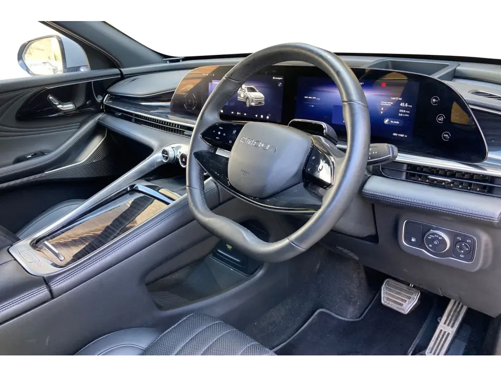 2025 OMODA 9 Noble SHS-P vehicle image