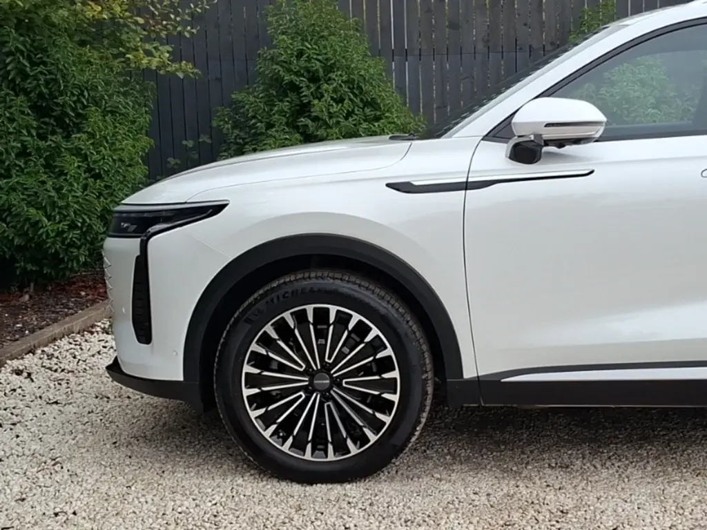 2025 OMODA 9 Noble SHS-P vehicle image
