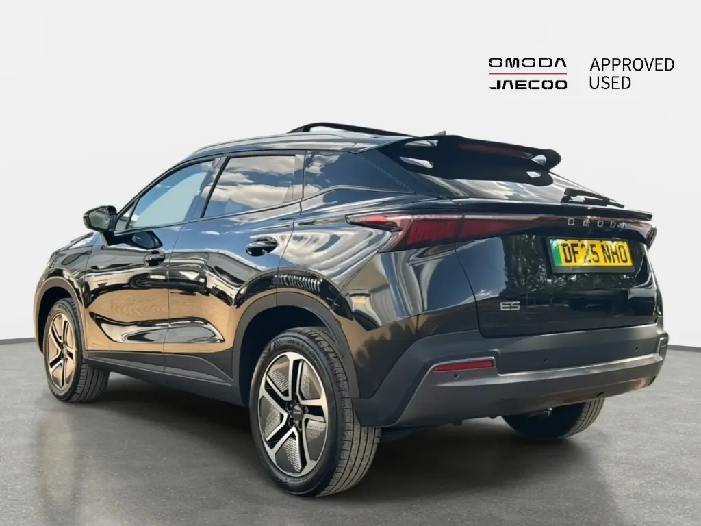 2025 OMODA E5 Noble Electric vehicle image