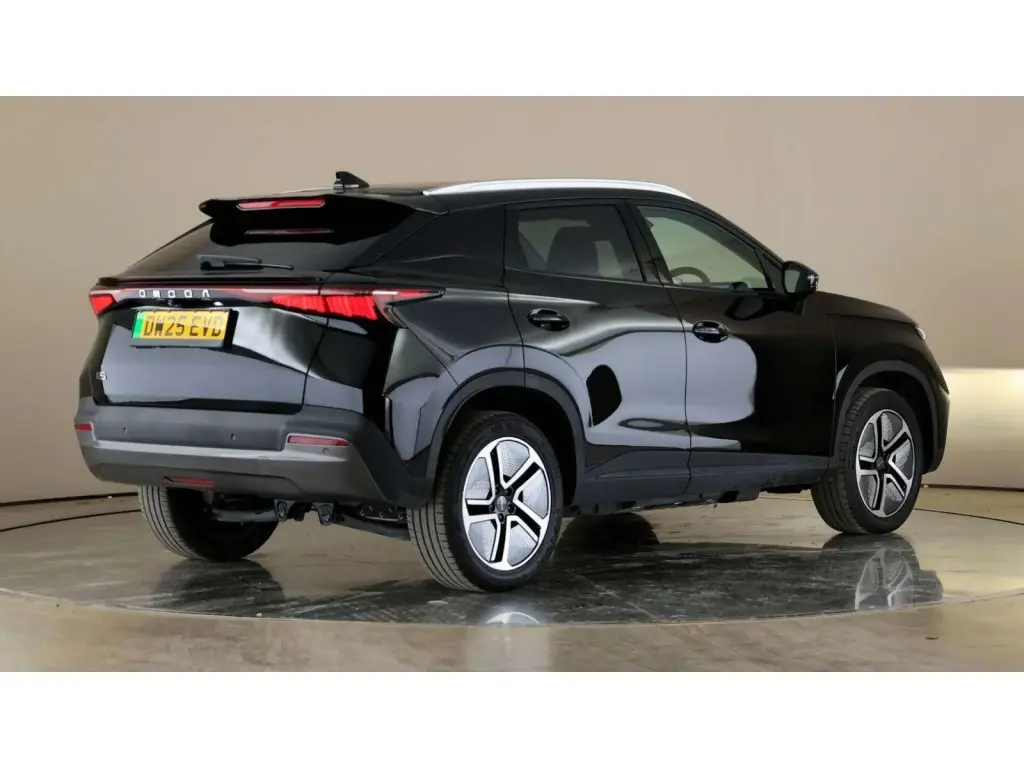 2025 OMODA E5 Noble Electric vehicle image