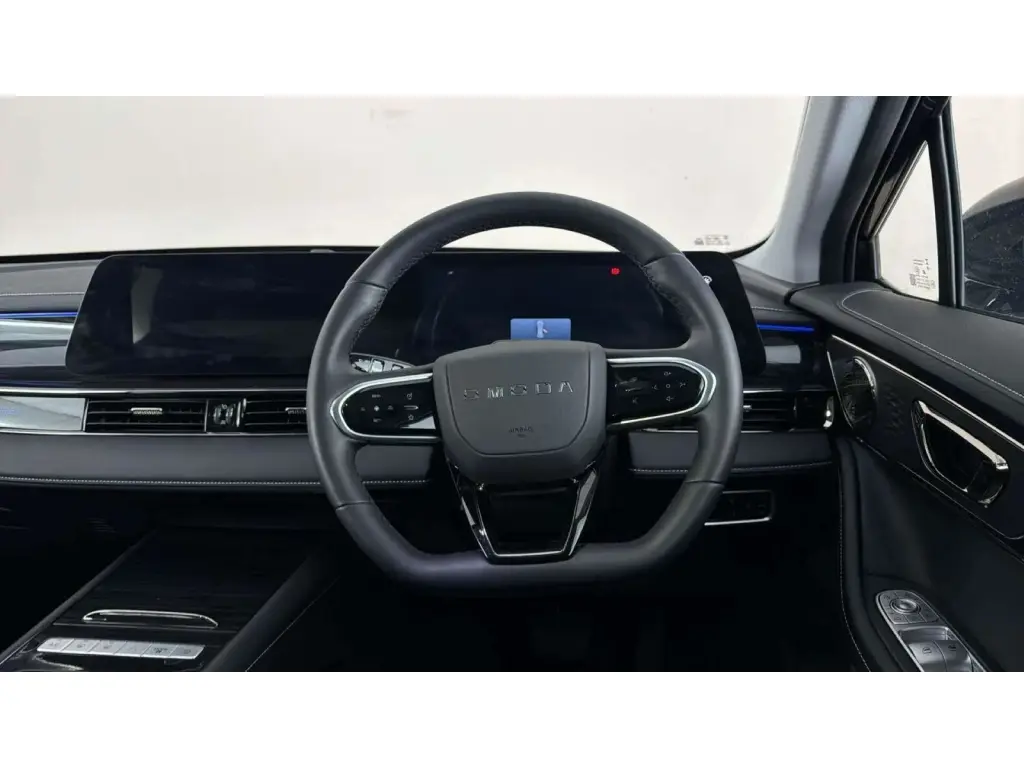 2025 OMODA E5 Noble Electric vehicle image