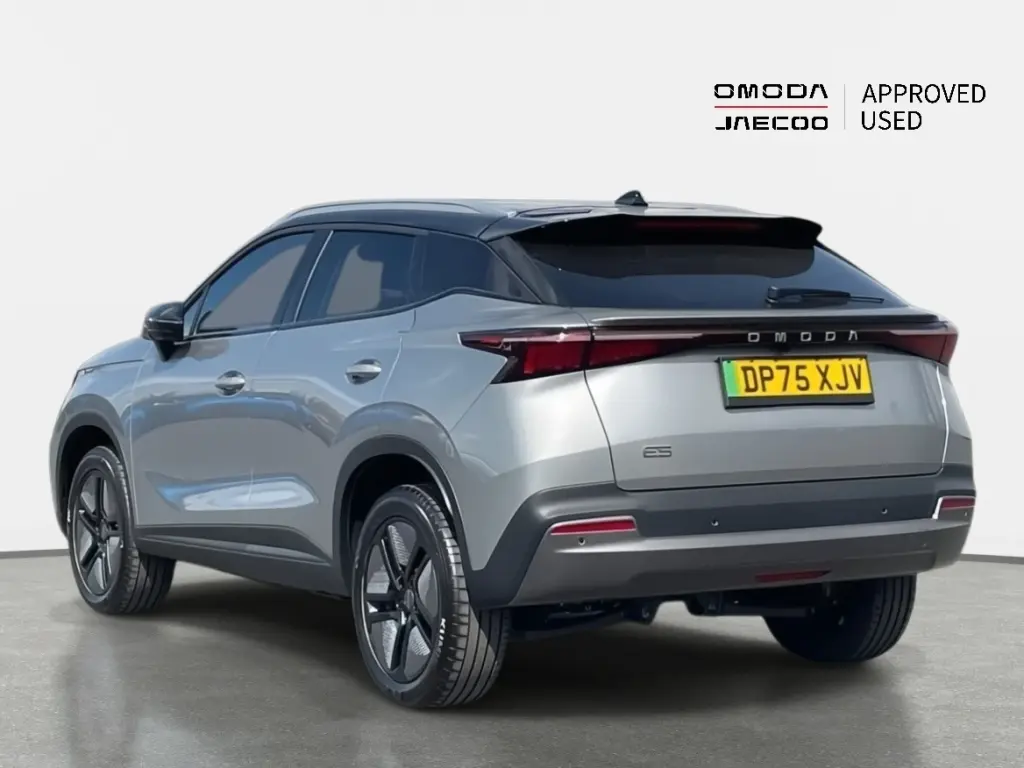 Image for 2025 OMODA E5 Noble Electric at position 2