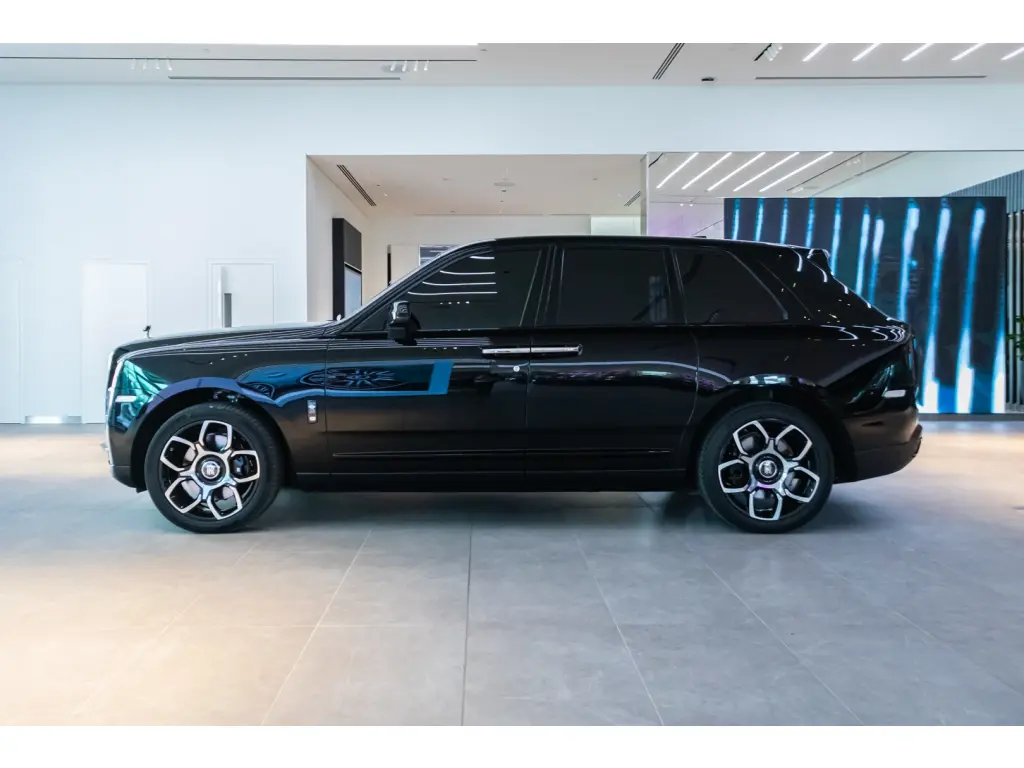 2023 Black Badge Cullinan