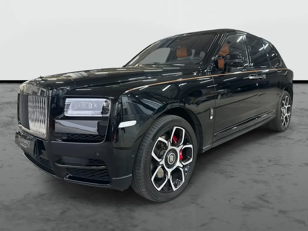 2021 Black Badge Cullinan image