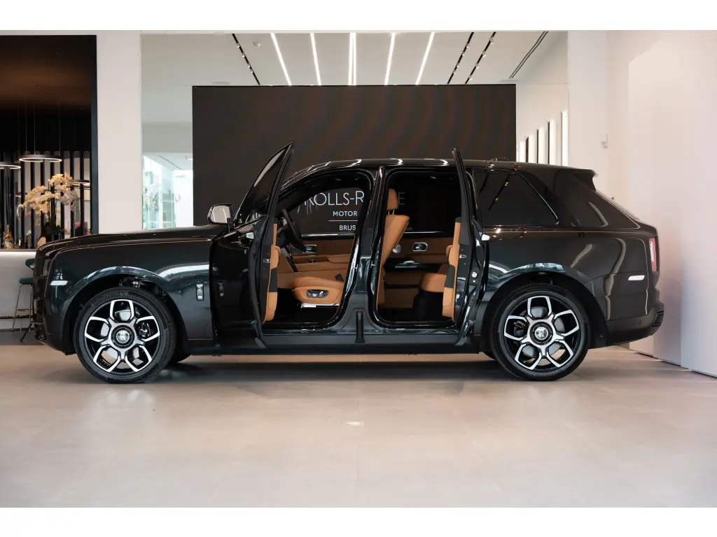 2022 Black Badge Cullinan