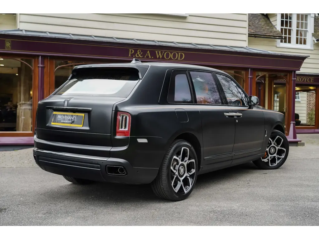 2022 Black Badge Cullinan
