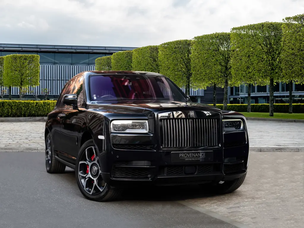 2022 Black Badge Cullinan image