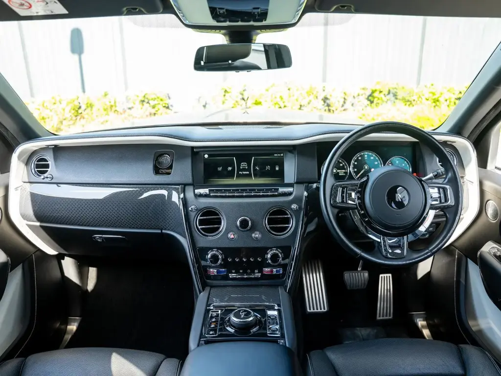 2022 Black Badge Cullinan