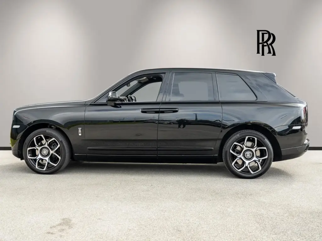 2022 Black Badge Cullinan