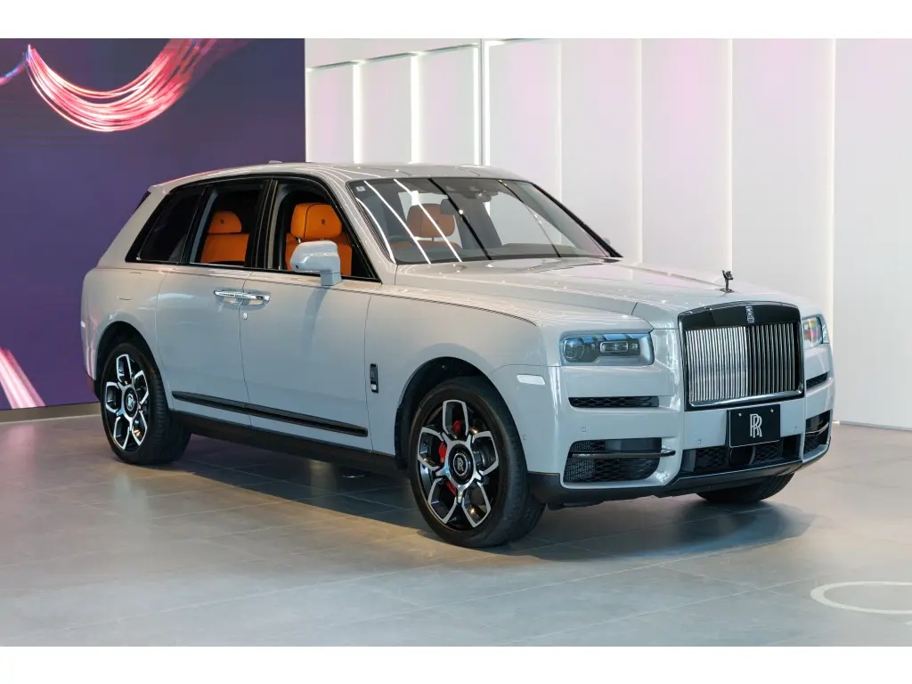 2022 Rolls-Royce Cullinan テンペスト グレー ブラック マンダリン