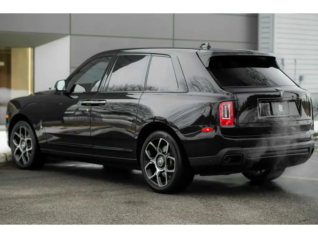 2022 Black Badge Cullinan