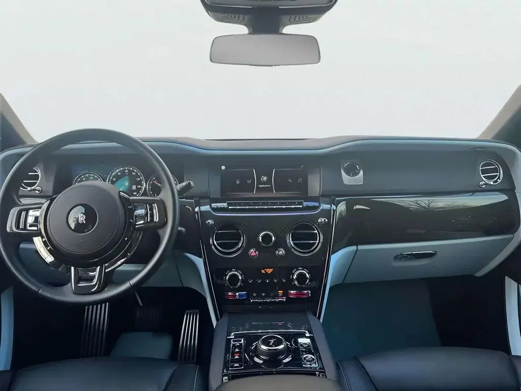 2022 Black Badge Cullinan