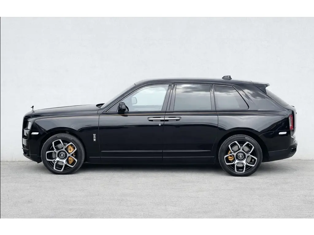 2023 Black Badge Cullinan