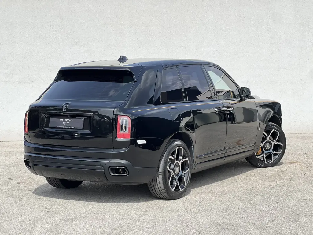 2023 Black Badge Cullinan