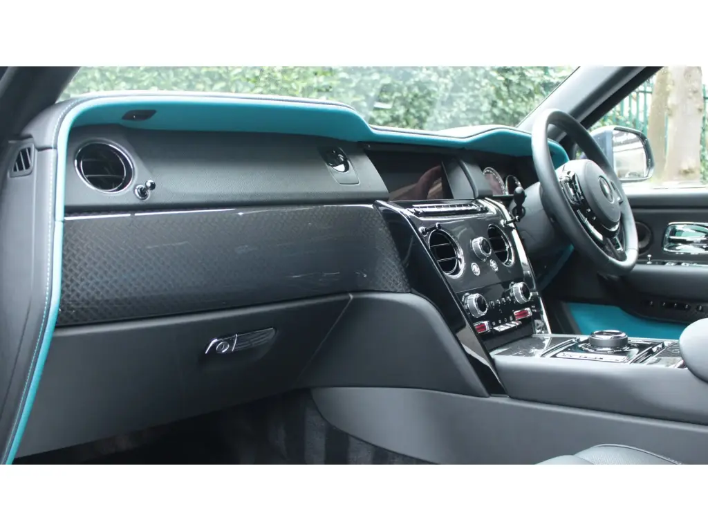 2023 Black Badge Cullinan
