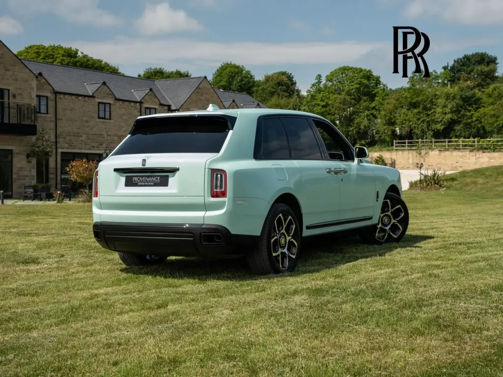 2023 Black Badge Cullinan