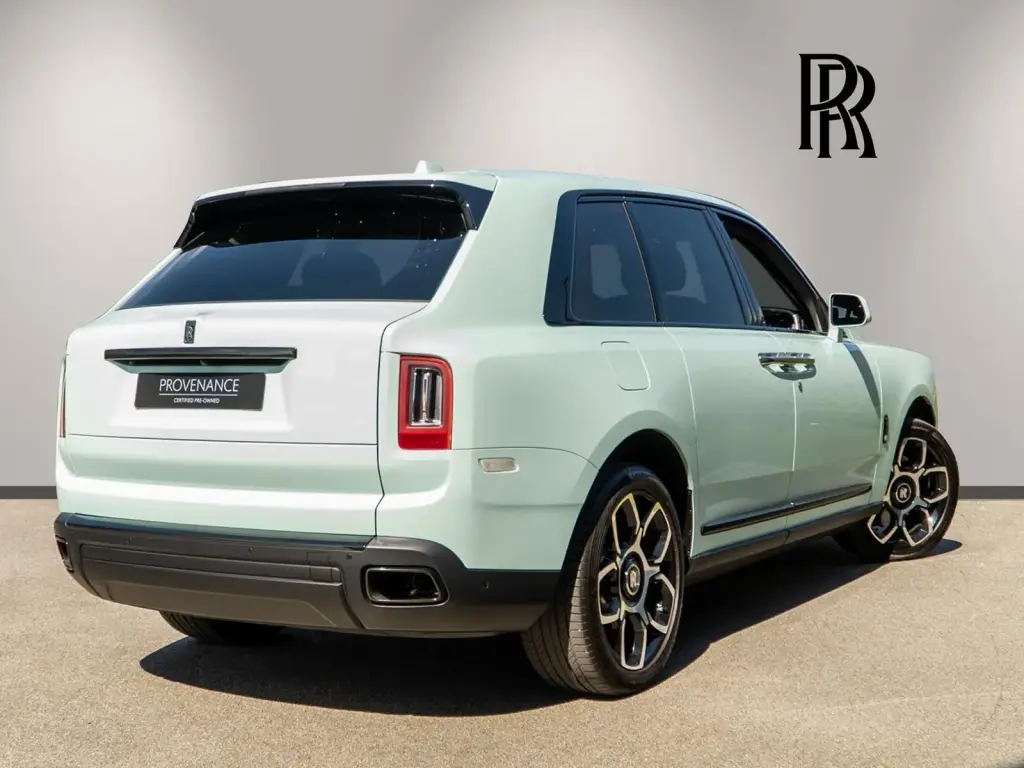 2023 Black Badge Cullinan