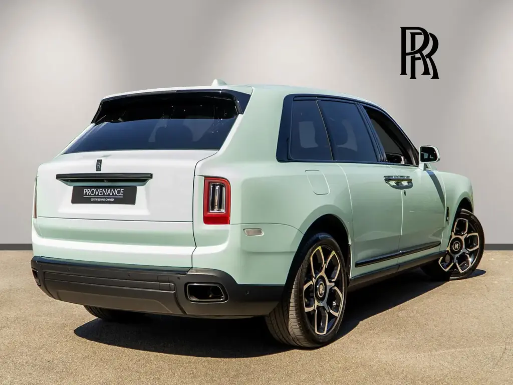 2023 Black Badge Cullinan