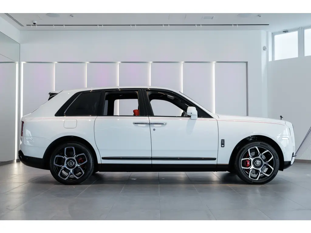 2023 Black Badge Cullinan