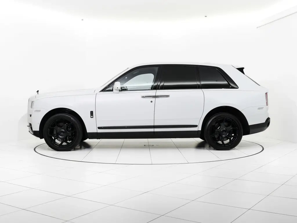 2023 Black Badge Cullinan