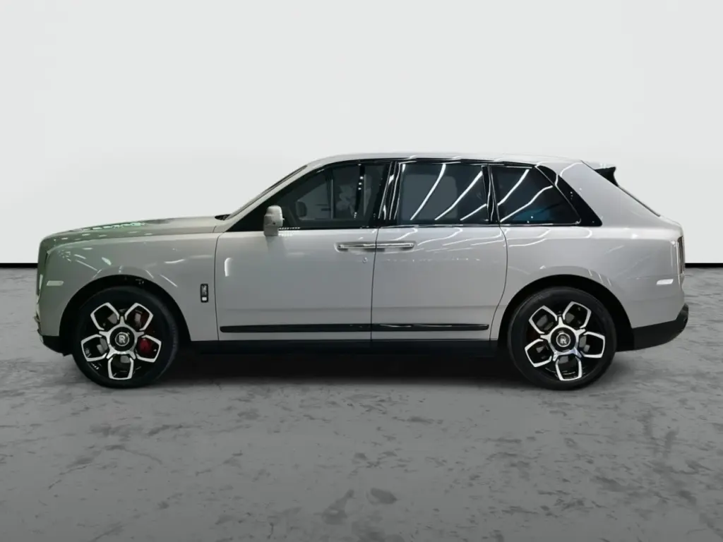 2023 Black Badge Cullinan