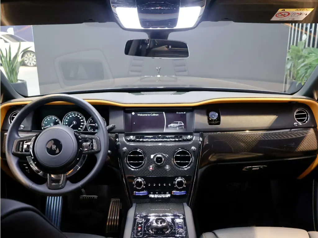 2023 Black Badge Cullinan