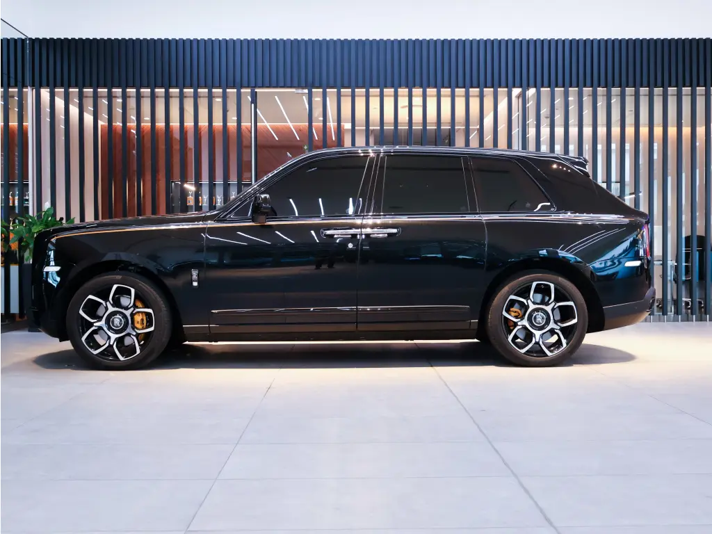 2023 Black Badge Cullinan