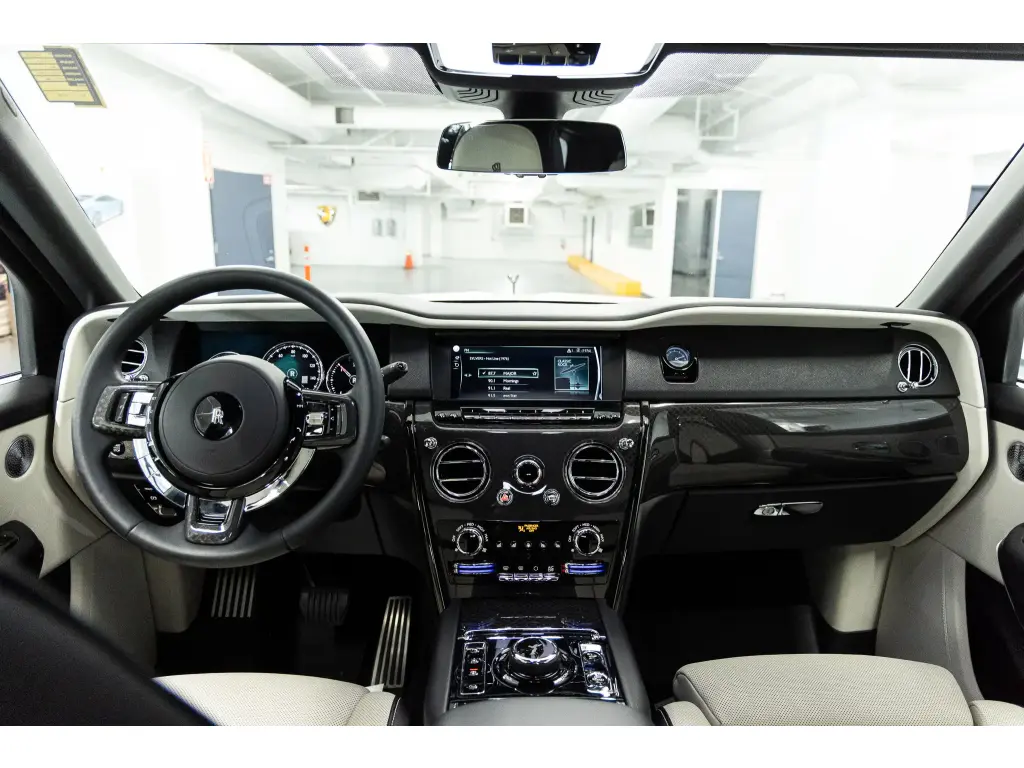 2023 Black Badge Cullinan
