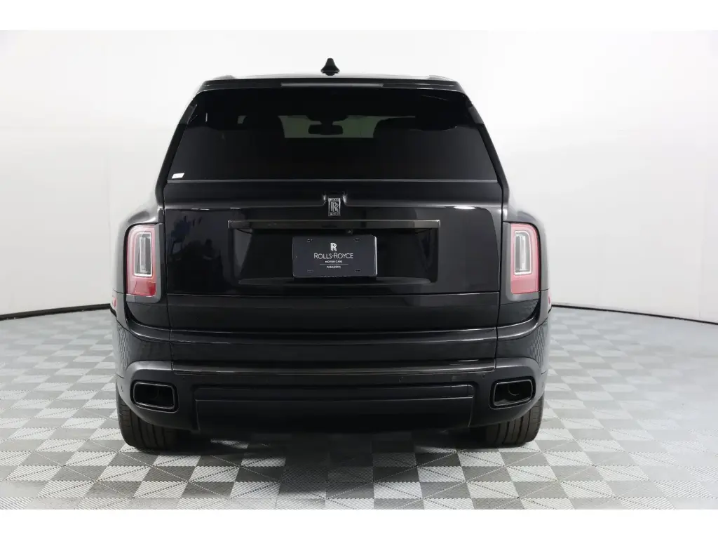 2023 Black Badge Cullinan