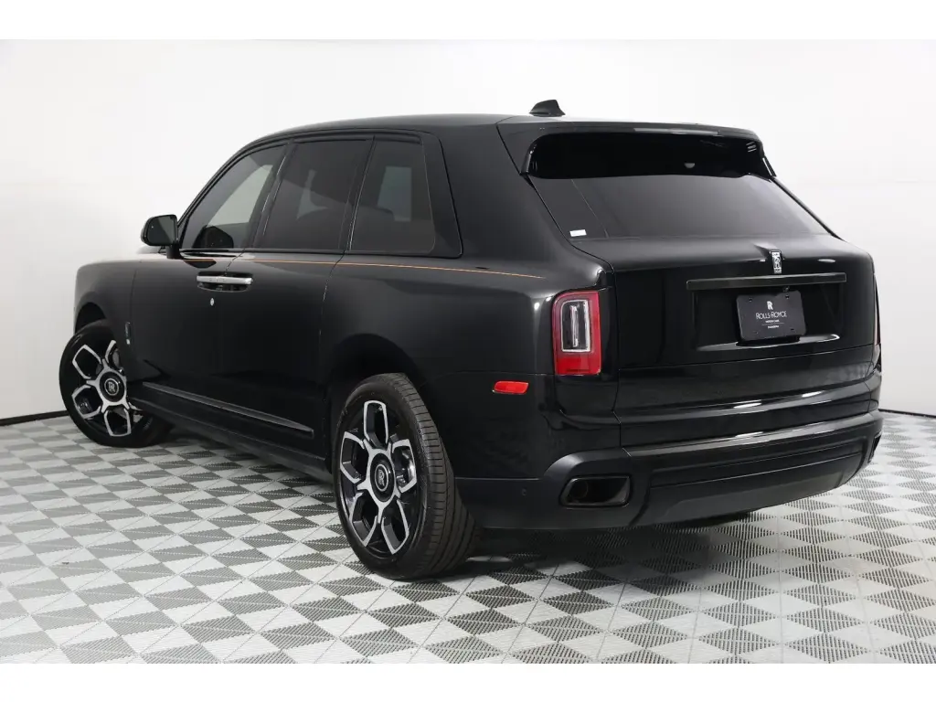 2023 Black Badge Cullinan