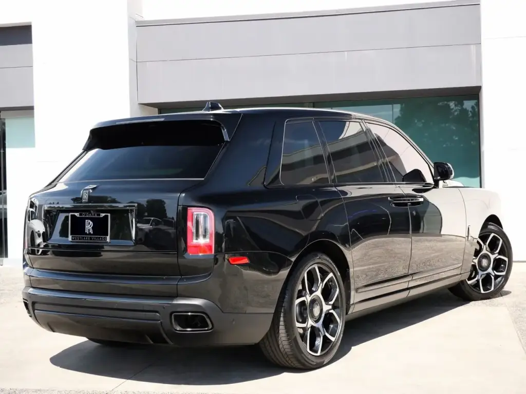 2023 Black Badge Cullinan
