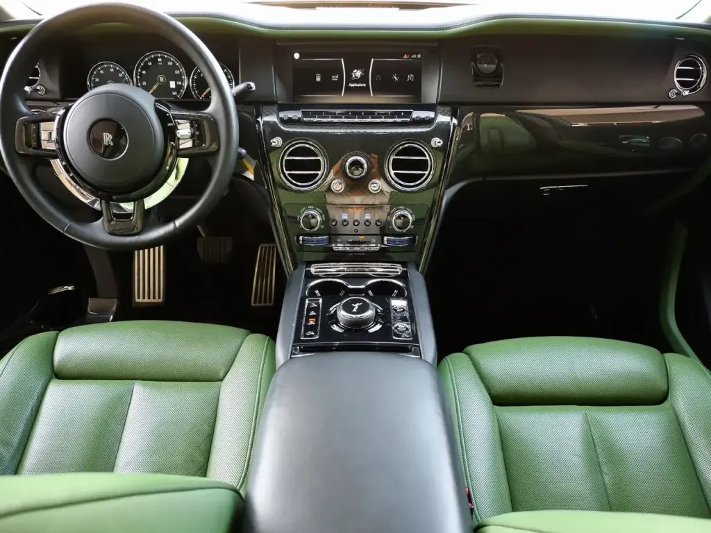 2023 Black Badge Cullinan