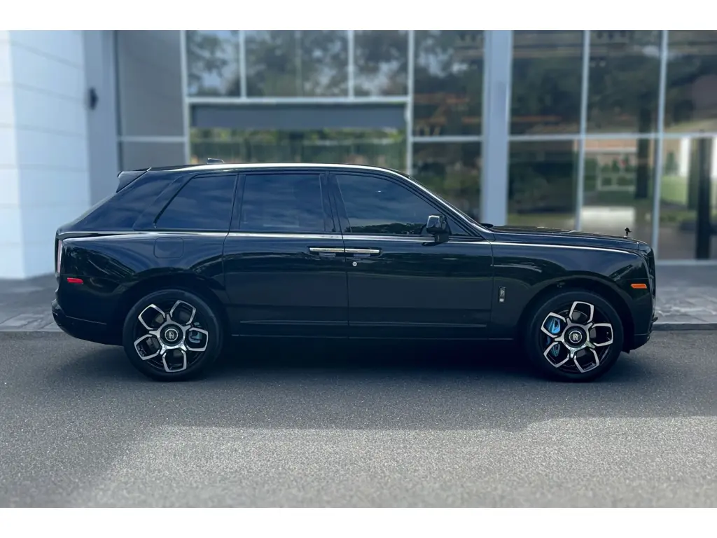2023 Black Badge Cullinan