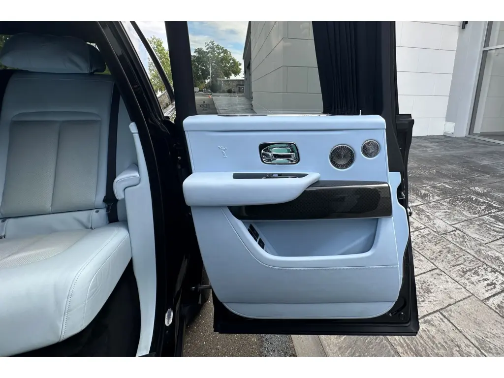 2023 Black Badge Cullinan