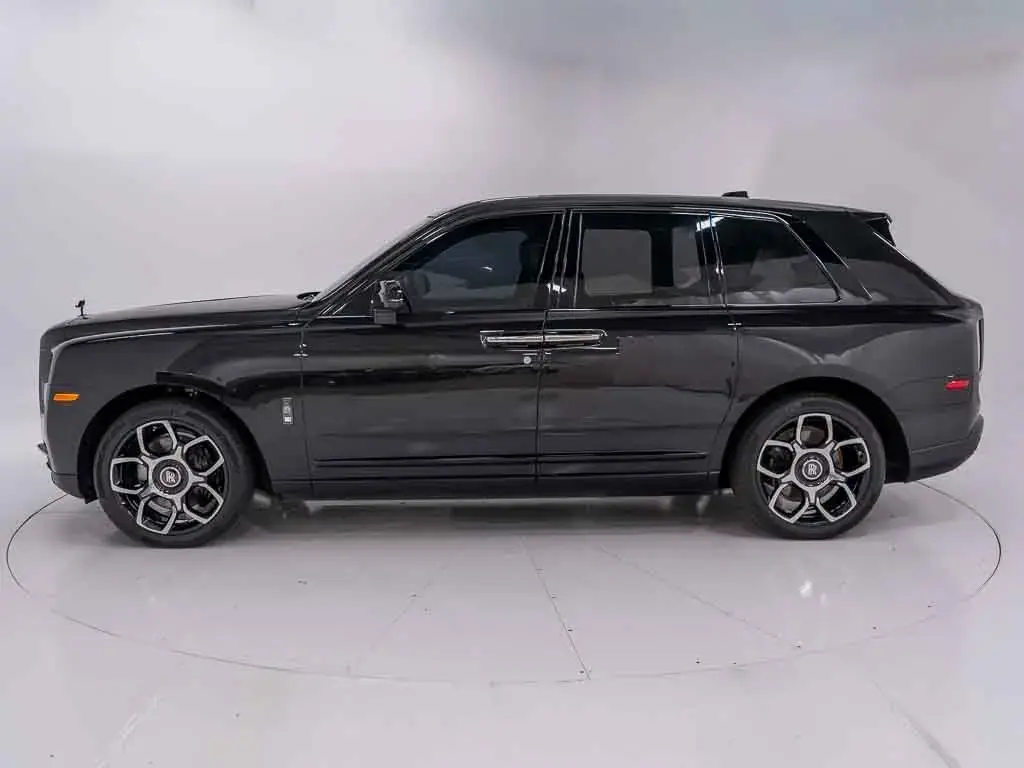 2023 Black Badge Cullinan