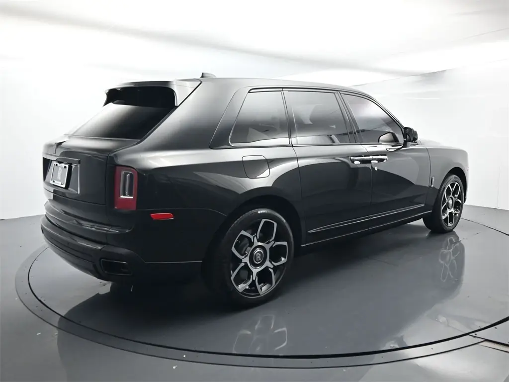 2023 Black Badge Cullinan