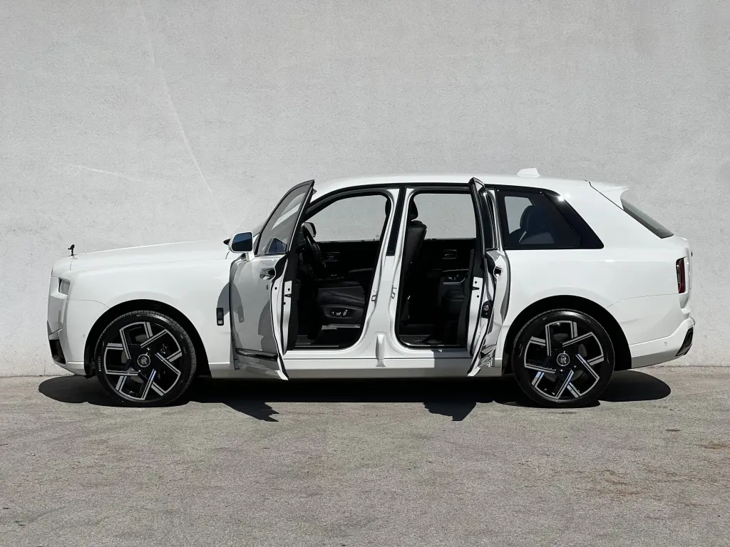 2025 Black Badge Cullinan
