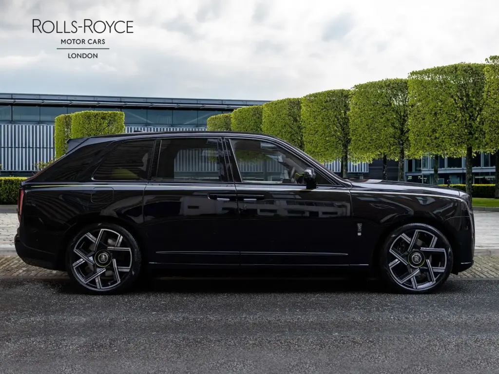 2025 Black Badge Cullinan